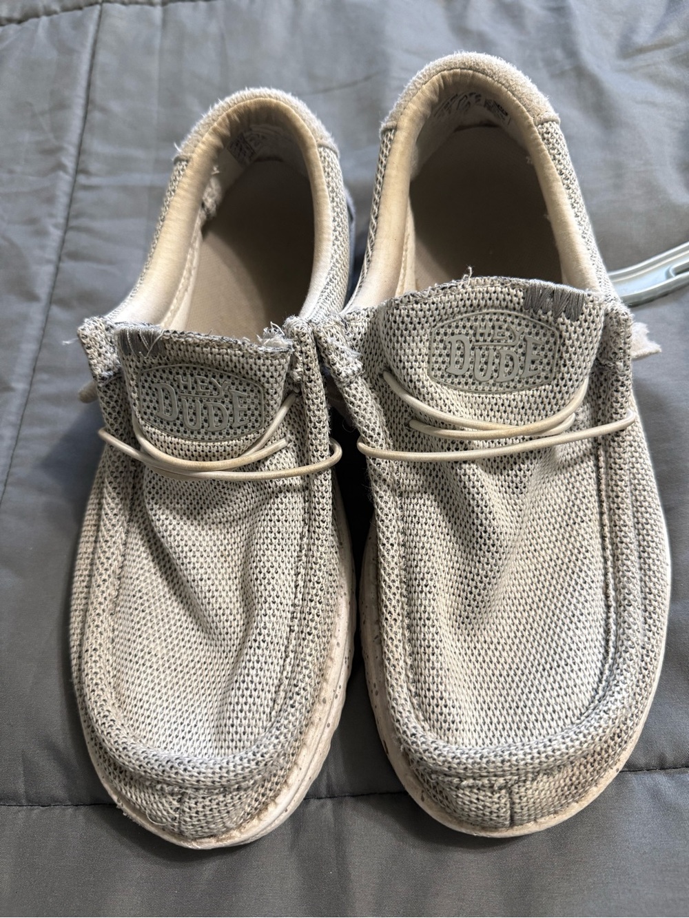 Men’s hey dude Wally size 8